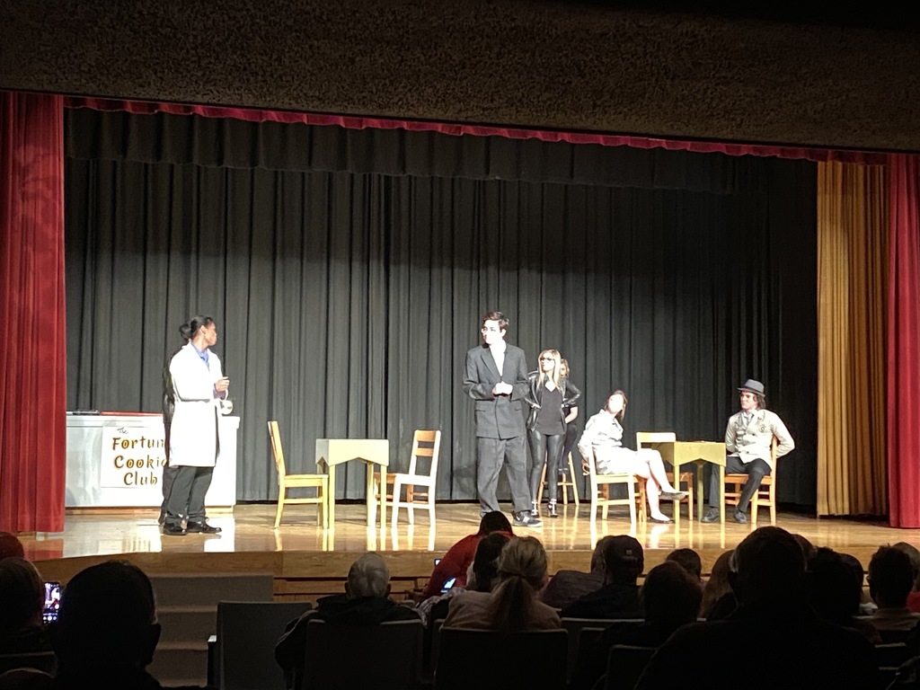 What a great opening night with a talented cast performing ”Get Smart” If you missed your opportunity last night.  please come tonight.  doors open at 6 pm for a 7 pm performance. Nice job to all involved! 