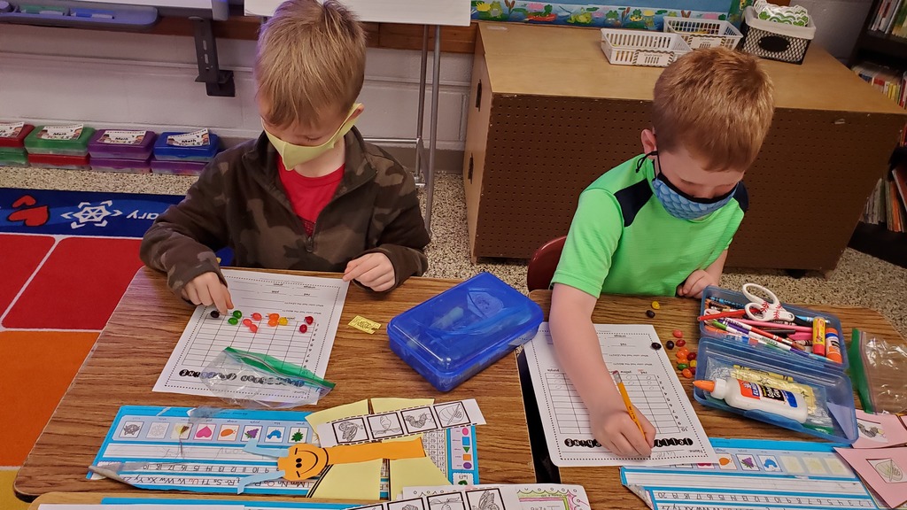 First grade is learning how to graph objects and information using bar graphs, picture graphs, and more! Today they practiced with a fun treat - jelly beans!