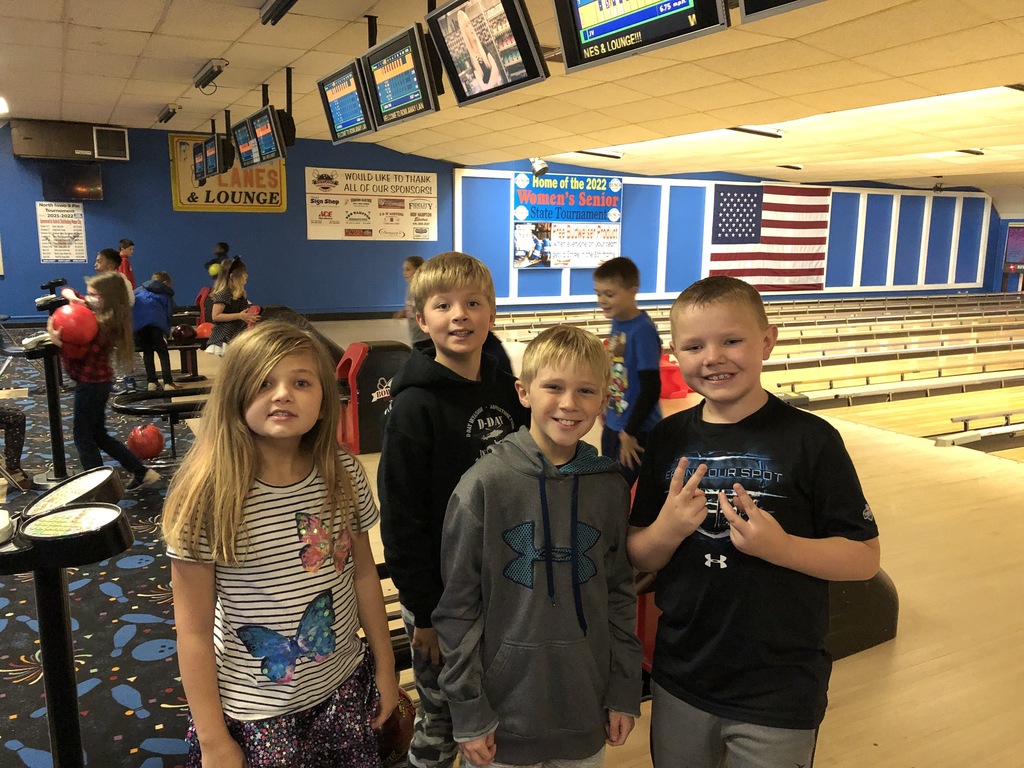 3rd Grade went bowling for their 1st Quarter Activity!