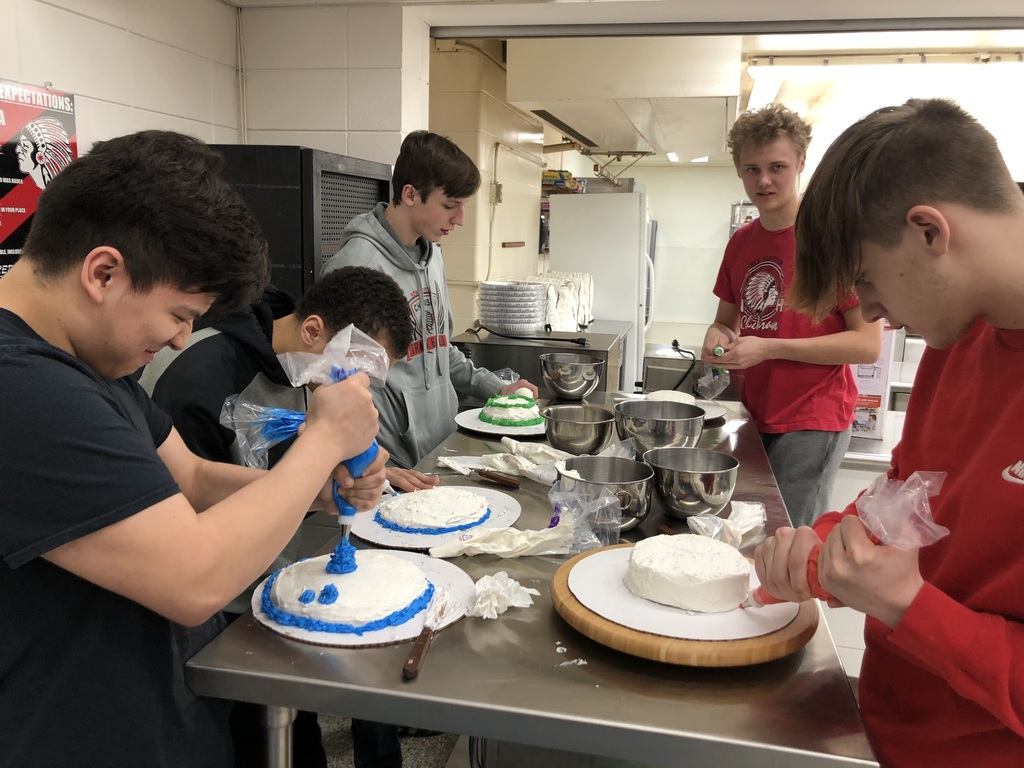 Baking & Food Production had a guest speaker, Deb Hackman, who is the cake decorator for Decorah Walmart. Deb was full of information, tips for cake decorating, and the requirements in her career. Another culinary pathway for our students. The students did a great job decorating and eating their cakes!