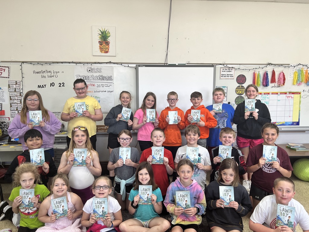 March was National Literacy Month, and as an extra challenge, Miss Ross gave the 4th grade  class who read the most pages during the month of March a new book to keep! Congratulations to Mrs. Schwickerath's homeroom- they read a total of 15,992 pages in the month of March! Way to go 4C!! 