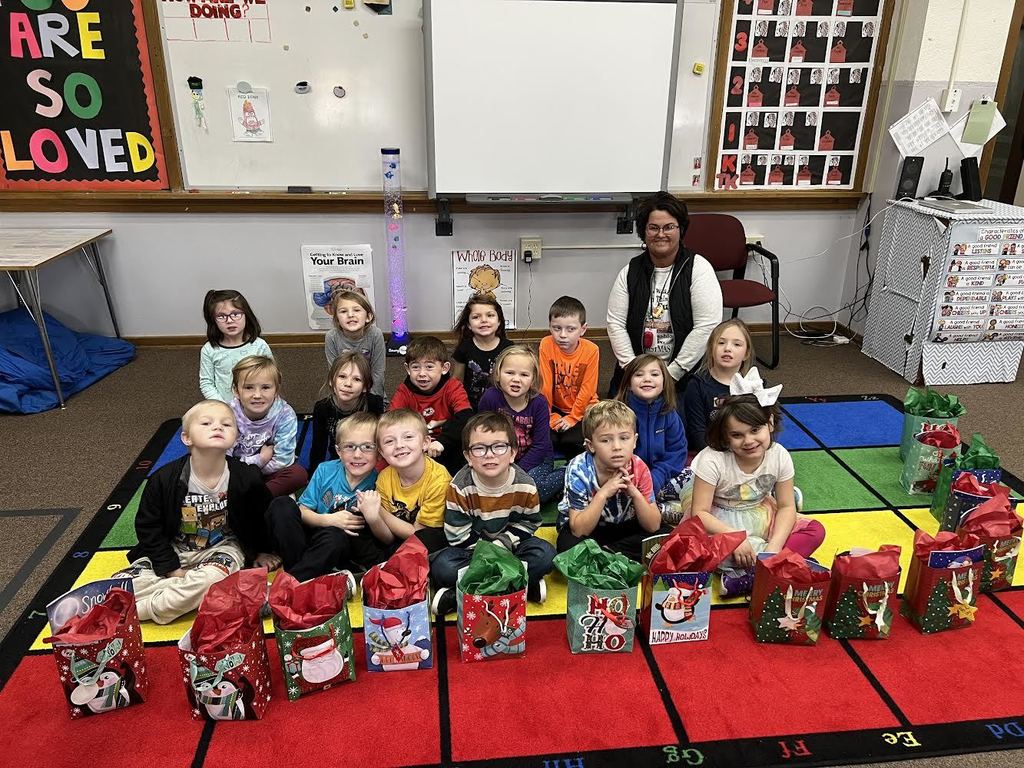 Teacher Cheri Demaray and her Kindergarten students filled 29 goodie bags for some students who are part of the Giving Tree. Their kindness and generosity are sure to make a great difference this holiday season