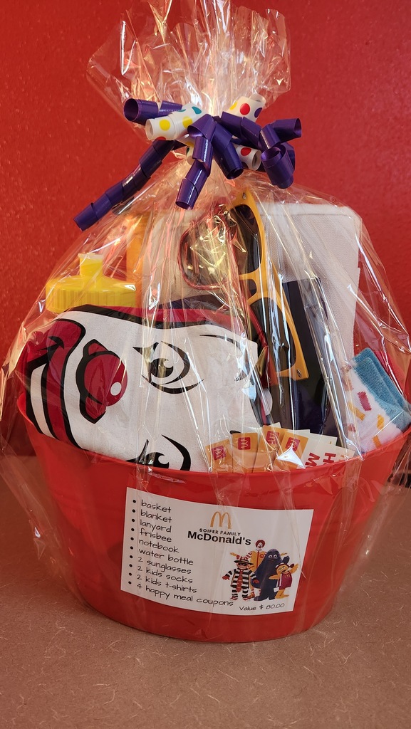The elementary raffle fundraiser is underway! Check out some of our $10 raffle ticket prizes. THANK YOU to the businesses and individuals who donated!