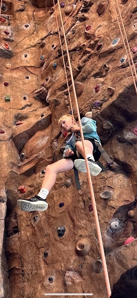 7th grade rock climbing at the W