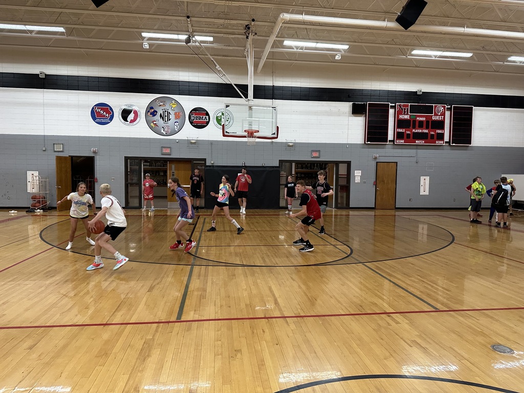 Middle school students enjoying an afternoon of tournaments in the gym and outdoor activities all planned by the MS Chickasaw Leadership Team. 