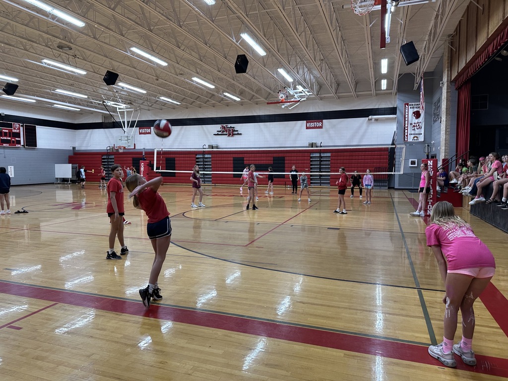 Middle school students enjoying an afternoon of tournaments in the gym and outdoor activities all planned by the MS Chickasaw Leadership Team. 