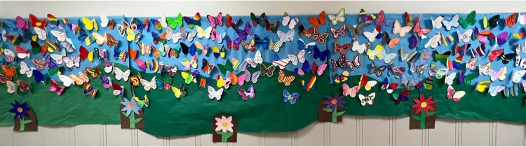 Elementary Beginning of the School Year Art Mural. It’s the beginning of the school year and at the Elementary we start the year creating a mural together. 350 plus butterflies! Good job New Hampton Elementary.